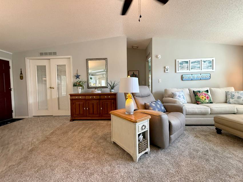 261 Gardenia Lane a Parrish, FL Mobile or Manufactured Home for Sale